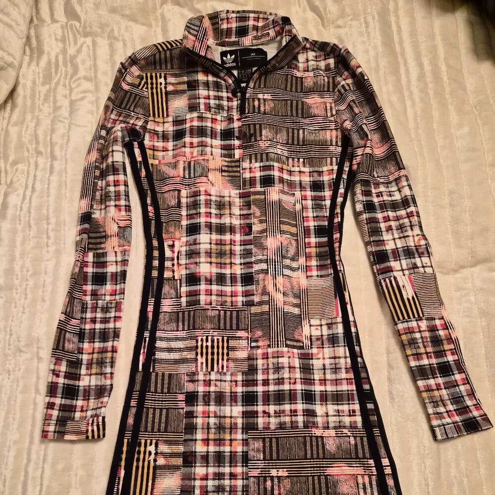 Adidas HER dress SZ xs